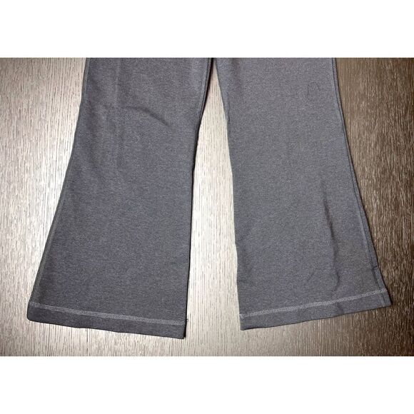 Lululemon Women's Size 6 Flare Leg Gray Yoga Pants Stretch Gym Athletic - Picture 2 of 5
